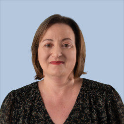 Julie Mirra